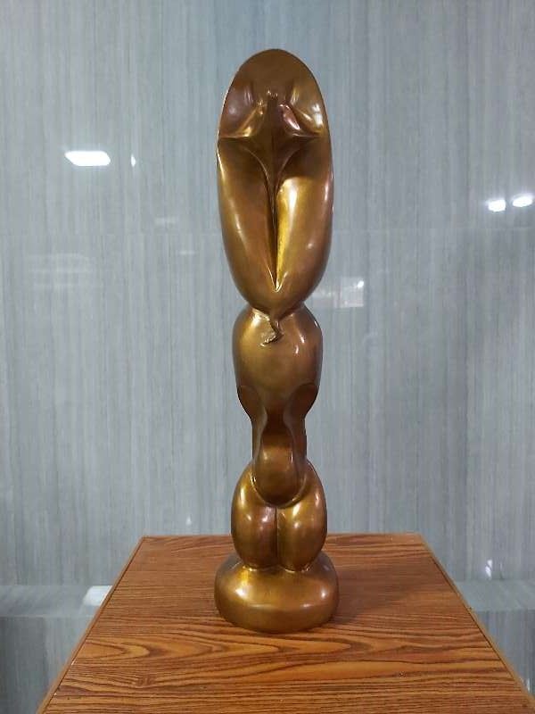 27《寂静的山林》高彪-铸铜-高46cm,1994 (3)